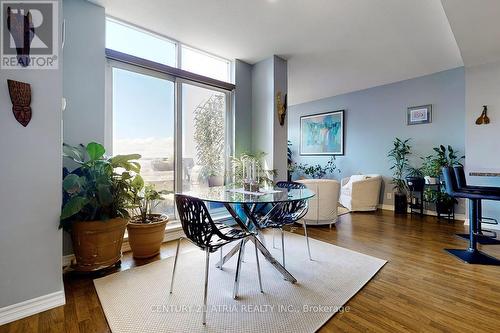 1609 - 9235 Jane Street, Vaughan, ON - Indoor Photo Showing Dining Room