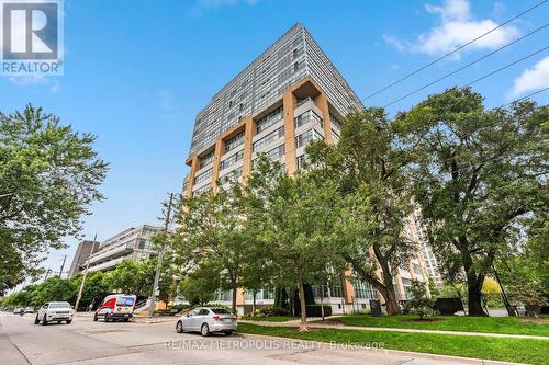 302 - 2 Fieldway Road, Toronto (Islington-City Centre West), ON - Outdoor