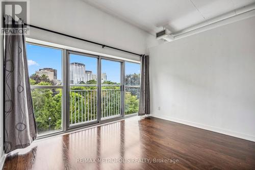 302 - 2 Fieldway Road, Toronto (Islington-City Centre West), ON - Indoor Photo Showing Other Room