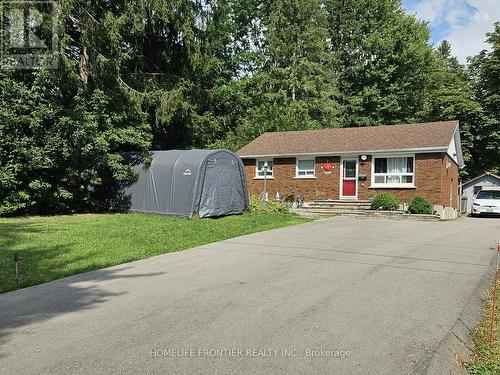 304 Old Homestead Road, Georgina, ON - Outdoor