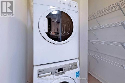 206 - 9191 Yonge Street, Richmond Hill, ON - Indoor Photo Showing Laundry Room