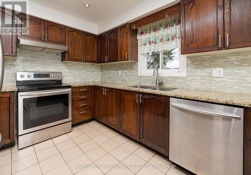 16 Parklawn Crescent, Markham (Thornlea), ON - Indoor Photo Showing Kitchen With Double Sink