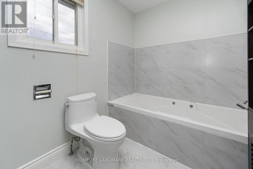 16 Parklawn Crescent, Markham (Thornlea), ON - Indoor Photo Showing Bathroom