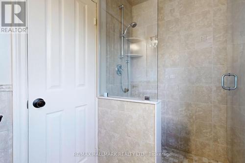 247 Demaine Crescent, Richmond Hill (Crosby), ON - Indoor Photo Showing Bathroom