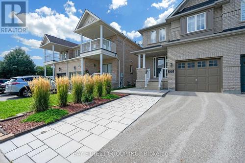 135 Chayna Crescent, Vaughan (Patterson), ON - Outdoor With Facade