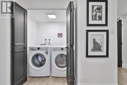 1106 - 7440 Bathurst Street, Vaughan, ON - Indoor Photo Showing Laundry Room