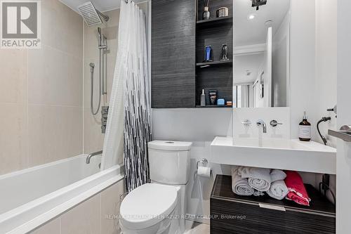 3902 - 5 St Joseph Street, Toronto, ON - Indoor Photo Showing Bathroom