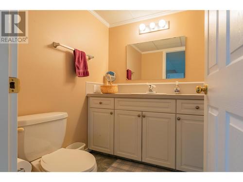 2205 Rockland Avenue Unit# 7, Trail, BC - Indoor Photo Showing Bathroom