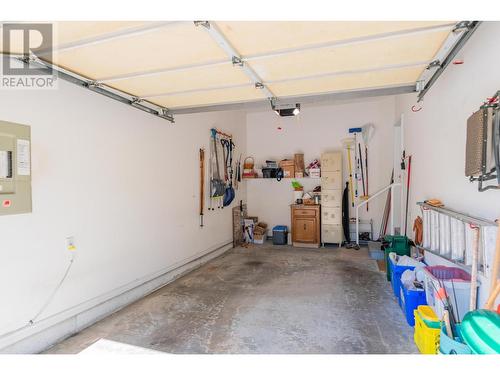 2205 Rockland Avenue Unit# 7, Trail, BC - Indoor Photo Showing Garage