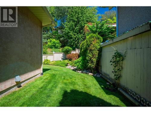 2205 Rockland  Avenue Unit# 7, Trail, BC - Outdoor