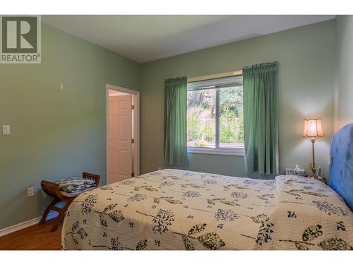 2205 Rockland  Avenue Unit# 7, Trail, BC - Indoor Photo Showing Bedroom