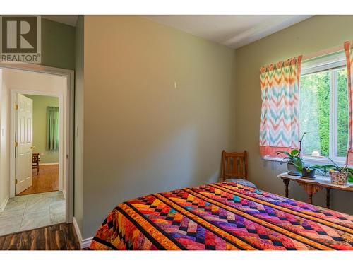 2205 Rockland Avenue Unit# 7, Trail, BC - Indoor Photo Showing Bedroom