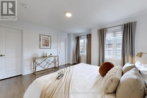 8B Parker Avenue, Richmond Hill (Oak Ridges), ON - Indoor Photo Showing Bedroom