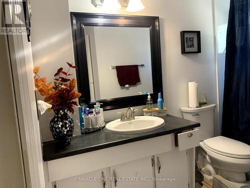 671 Adelaide Avenue E, Oshawa (Eastdale), ON - Indoor Photo Showing Bathroom