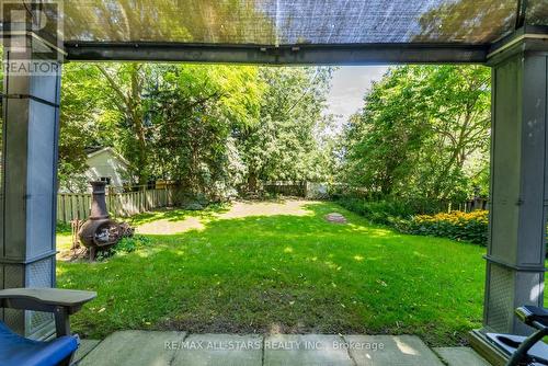 14 Granard Boulevard, Toronto (Cliffcrest), ON - Outdoor With Backyard