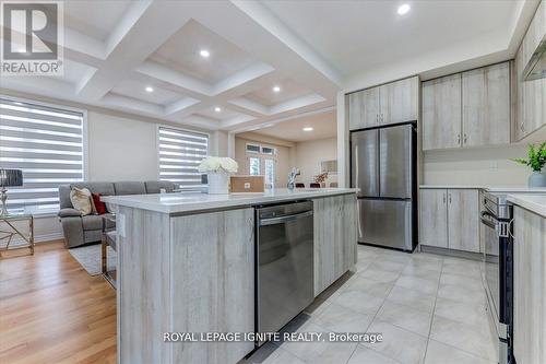 1 Waterfront Crescent, Whitby, ON - Indoor Photo Showing Kitchen With Upgraded Kitchen