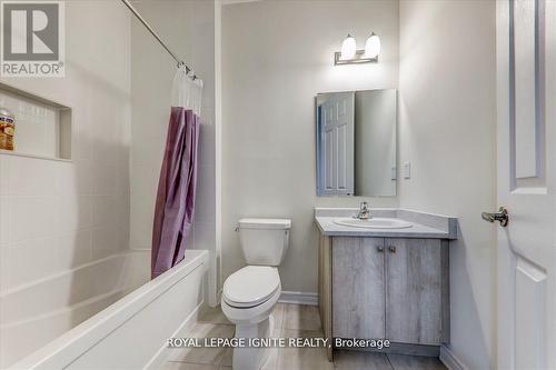 1 Waterfront Crescent, Whitby, ON - Indoor Photo Showing Bathroom