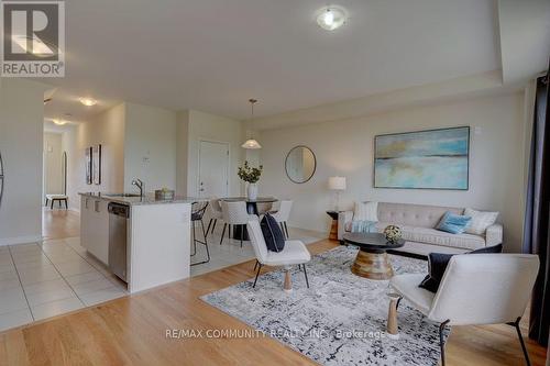 55 Bayardo Drive, Oshawa (Windfields), ON - Indoor Photo Showing Living Room