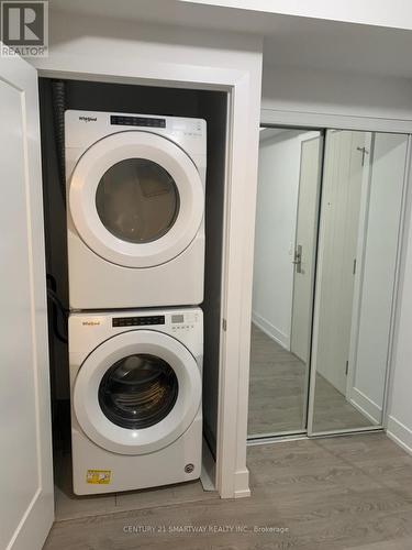 217 - 2550 Simcoe Street N, Oshawa (Windfields), ON - Indoor Photo Showing Laundry Room