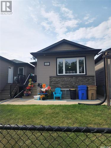 526 Toronto Street, Regina, SK - Outdoor