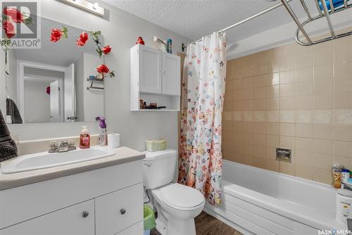 410 425 115Th Street E, Saskatoon, SK - Indoor Photo Showing Bathroom