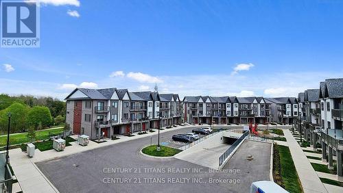 1016 - 2635 William Jackson Drive, Pickering (Duffin Heights), ON - Outdoor