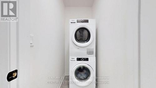 1016 - 2635 William Jackson Drive, Pickering (Duffin Heights), ON - Indoor Photo Showing Laundry Room