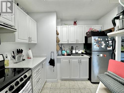 303 - 114 Vaughan Road, Toronto (Humewood-Cedarvale), ON - Indoor Photo Showing Kitchen