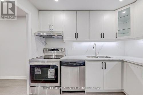 325 - 16 Elgin Street, Markham, ON - Indoor Photo Showing Kitchen With Double Sink