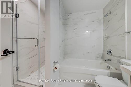 325 - 16 Elgin Street, Markham, ON - Indoor Photo Showing Bathroom