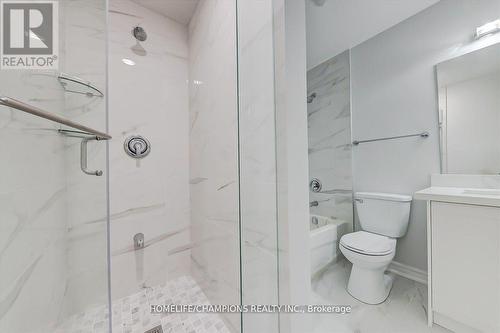 325 - 16 Elgin Street, Markham, ON - Indoor Photo Showing Bathroom