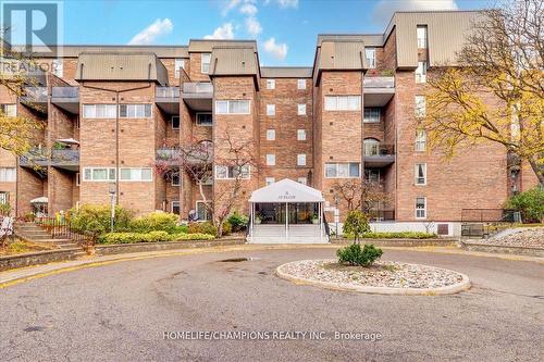 325 - 16 Elgin Street, Markham, ON - Outdoor