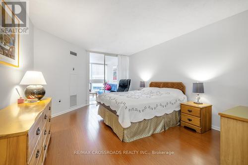 1203 - 10 Kenneth Avenue, Toronto (Willowdale East), ON - Indoor Photo Showing Bedroom