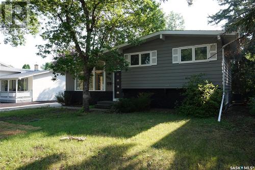 4321 Garnet Street, Regina, SK - Outdoor With Deck Patio Veranda