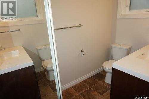 4321 Garnet Street, Regina, SK - Indoor Photo Showing Bathroom