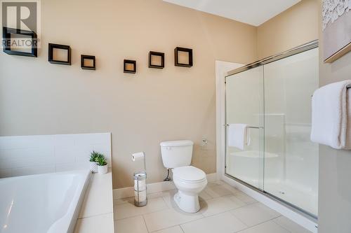 1686 Begley Road, Kelowna, BC - Indoor Photo Showing Bathroom