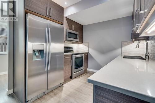 1686 Begley Road, Kelowna, BC - Indoor Photo Showing Kitchen