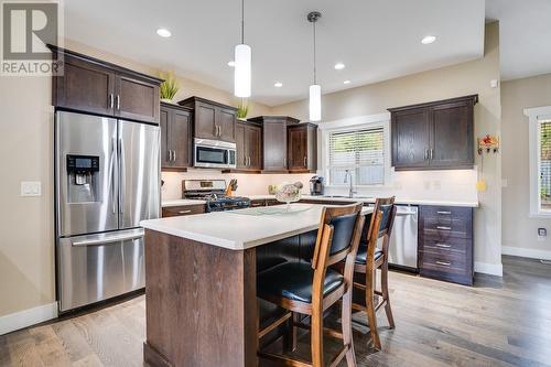 1686 Begley Road, Kelowna, BC - Indoor Photo Showing Kitchen With Upgraded Kitchen