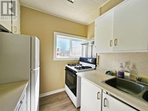 742 Kinchant Street, Quesnel, BC - Indoor Photo Showing Kitchen