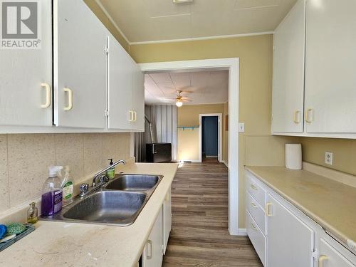 742 Kinchant Street, Quesnel, BC - Indoor Photo Showing Kitchen With Double Sink