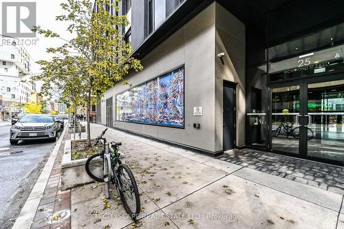 219 - 25 Richmond Street, Toronto, ON - Outdoor