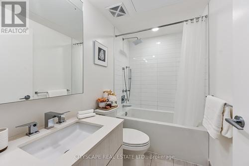 219 - 25 Richmond Street, Toronto, ON - Indoor Photo Showing Bathroom