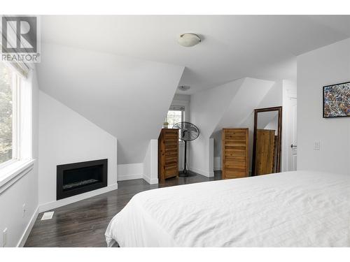 4641 Crawford Court, Kelowna, BC - Indoor Photo Showing Bedroom