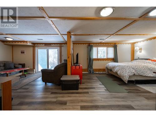 4242 De Roo Road, Vernon, BC - Indoor Photo Showing Bedroom