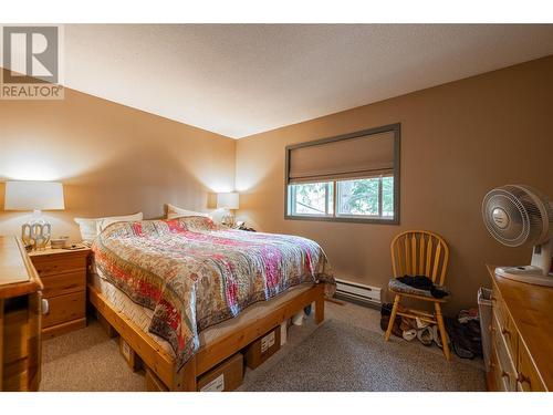 4242 De Roo Road, Vernon, BC - Indoor Photo Showing Bedroom