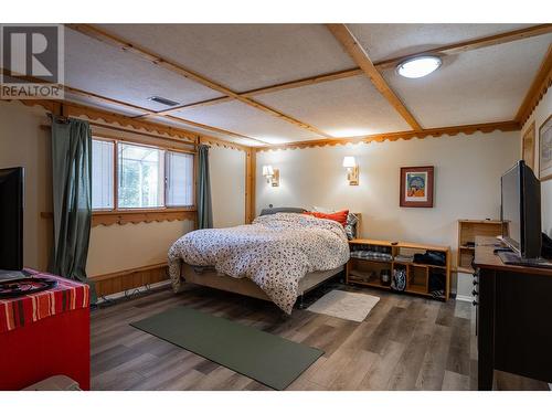 4242 De Roo Road, Vernon, BC - Indoor Photo Showing Bedroom