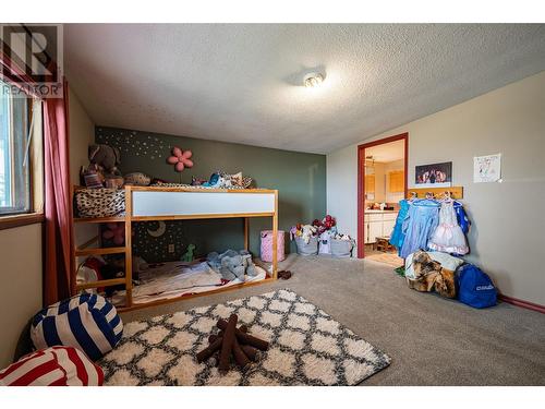 4242 De Roo Road, Vernon, BC - Indoor