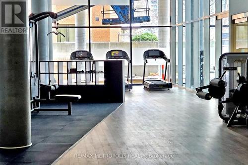 3710 - 161 Roehampton Avenue, Toronto (Mount Pleasant West), ON - Indoor Photo Showing Gym Room