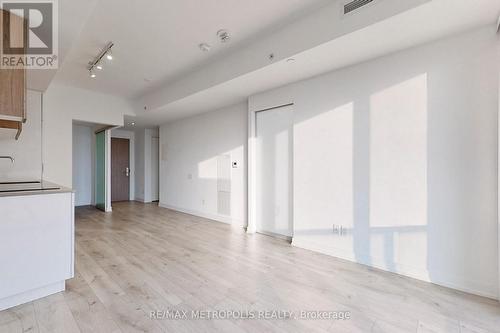 3710 - 161 Roehampton Avenue, Toronto (Mount Pleasant West), ON - Indoor Photo Showing Kitchen