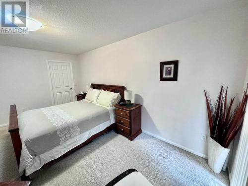 9307 62Nd Avenue Unit# 109, Osoyoos, BC - Indoor Photo Showing Bedroom